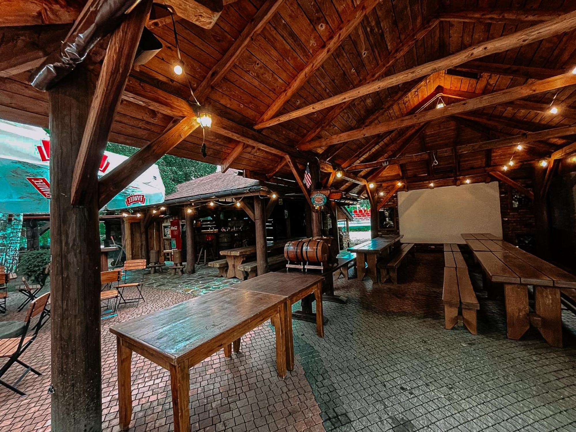 Hotel Restauracja Jas Wedrowniczek Rymanów Dış mekan fotoğraf